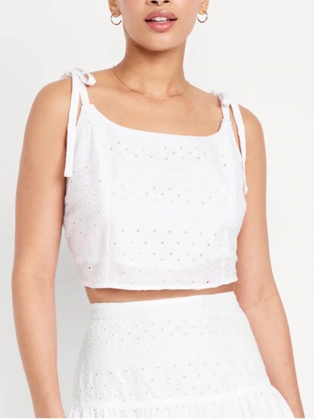 OLD NAVY | White Cami Eyelet Tie-Shoulder Top Large